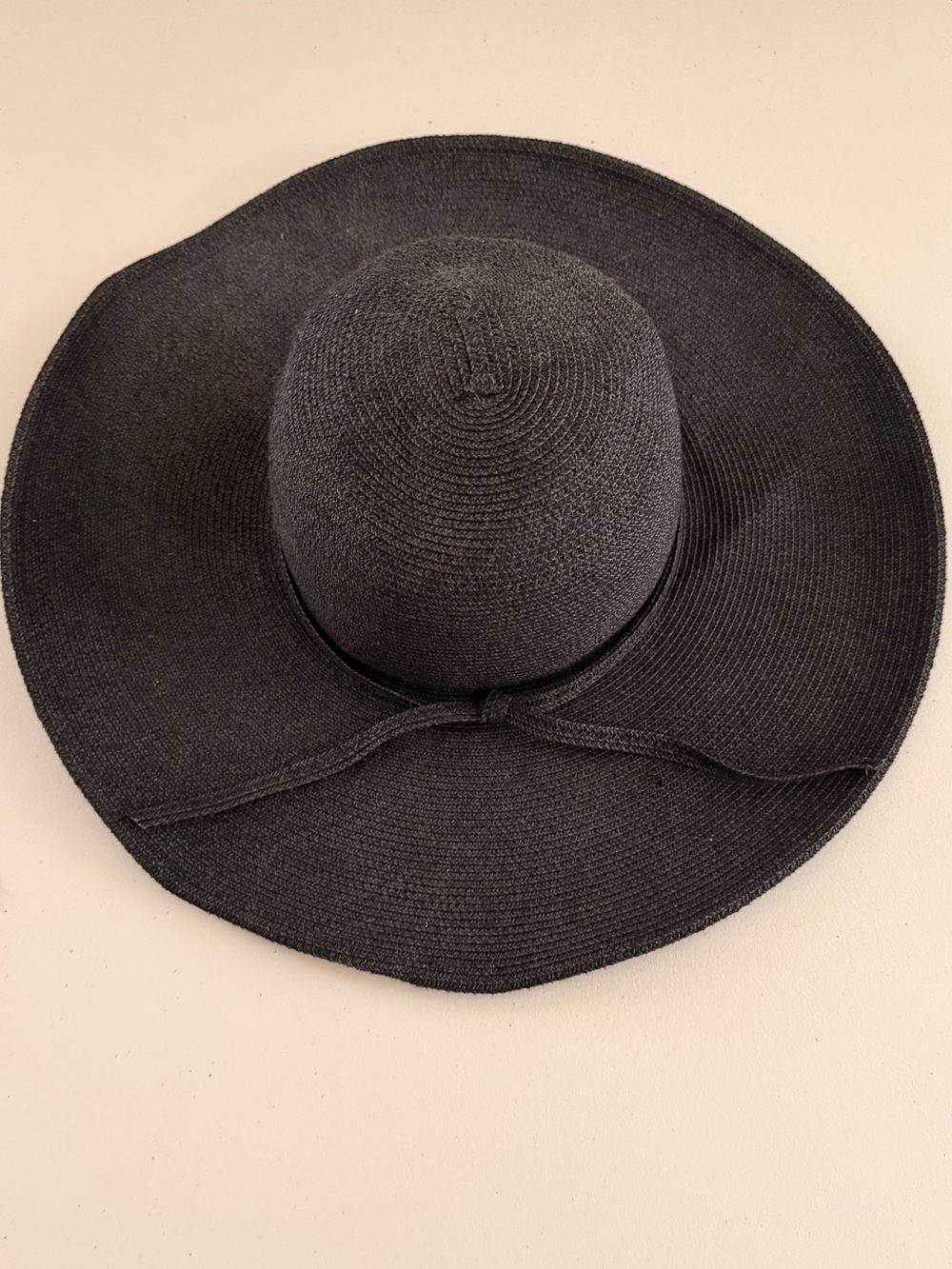 Black Wide Brim Sun Hat - Classic Women's Accessory